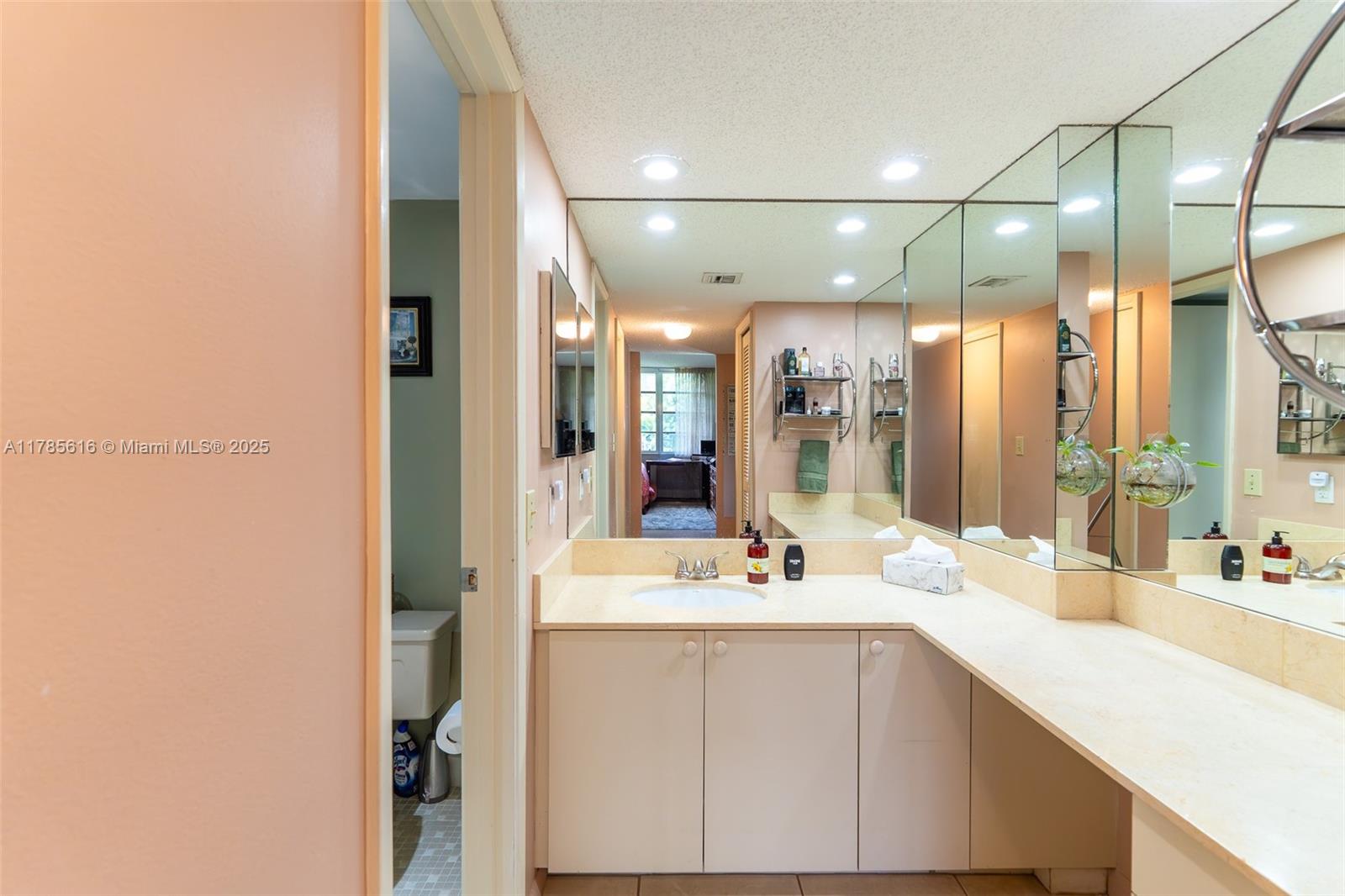 NO 14 PALM-AIRE COUNTRY C - Residential