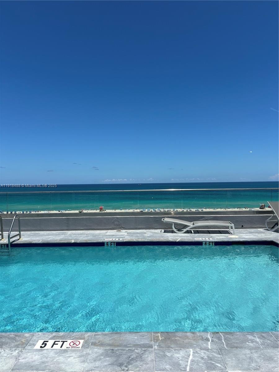 1255 Collins Ave 608