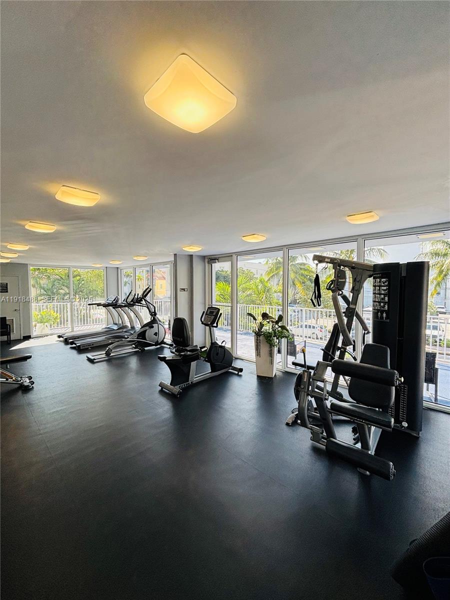 ISLANDER CONDO APTS - Residential