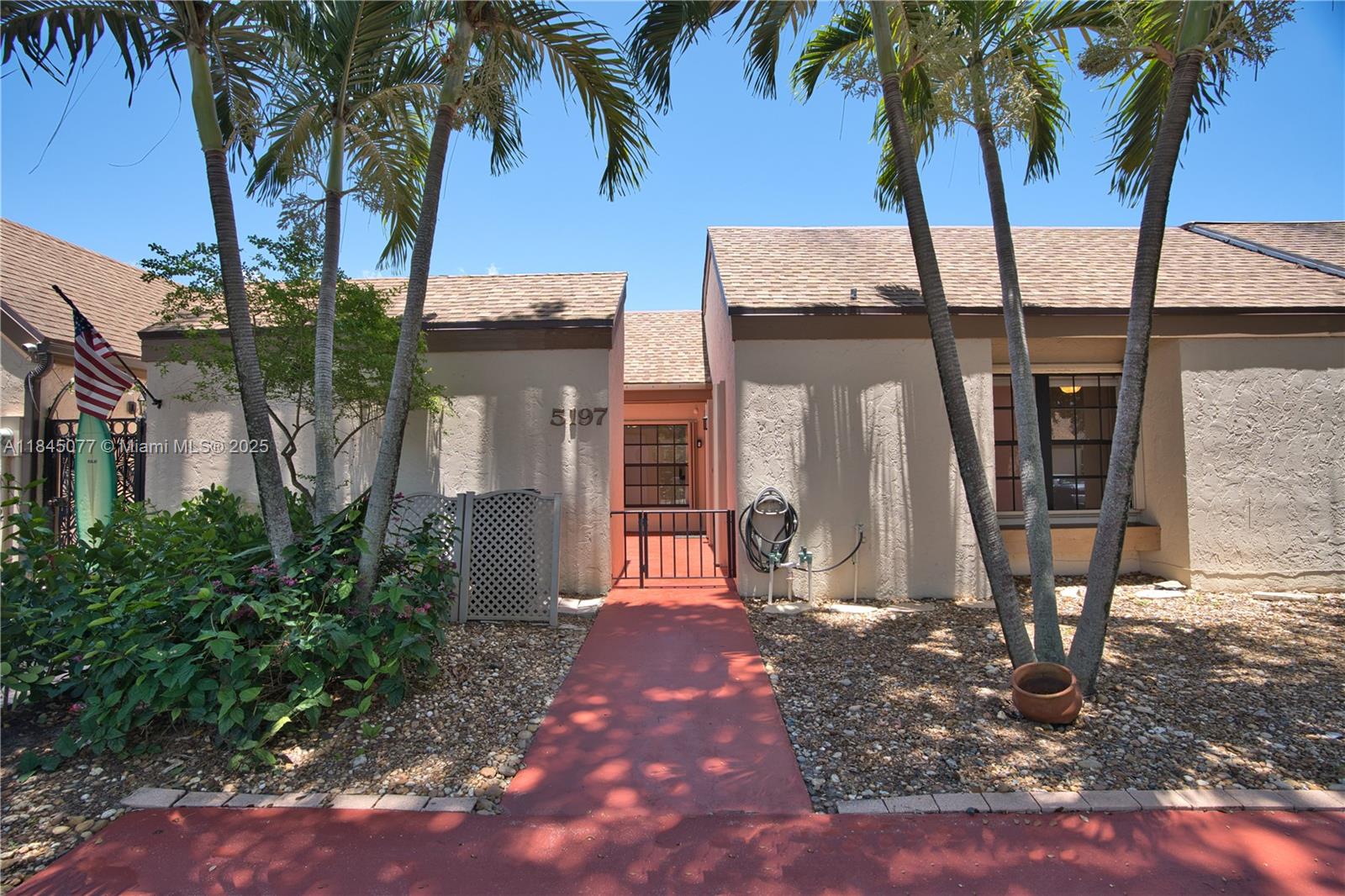 5197 Peppercorn St, Palm Beach Gardens, FL, 33418/$439,000 1 5197 Peppercorn St
