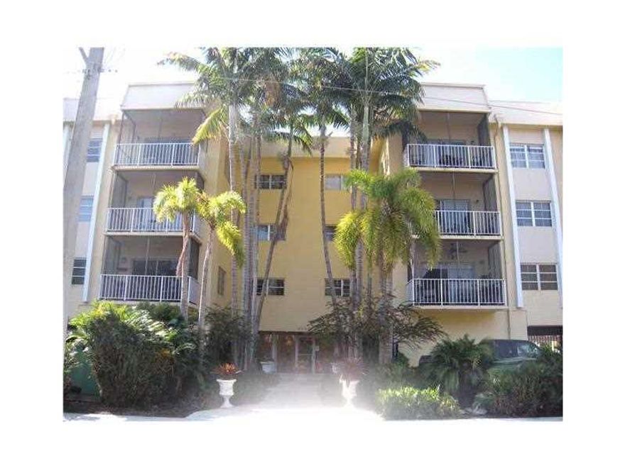 brand new remodeled unit with 2 assigned parking garage spaces,secured condo, waterfront pool,balcony. proof of verifiable income required. send credit report along with offer. condominium requiers a $600 common areas security deposit