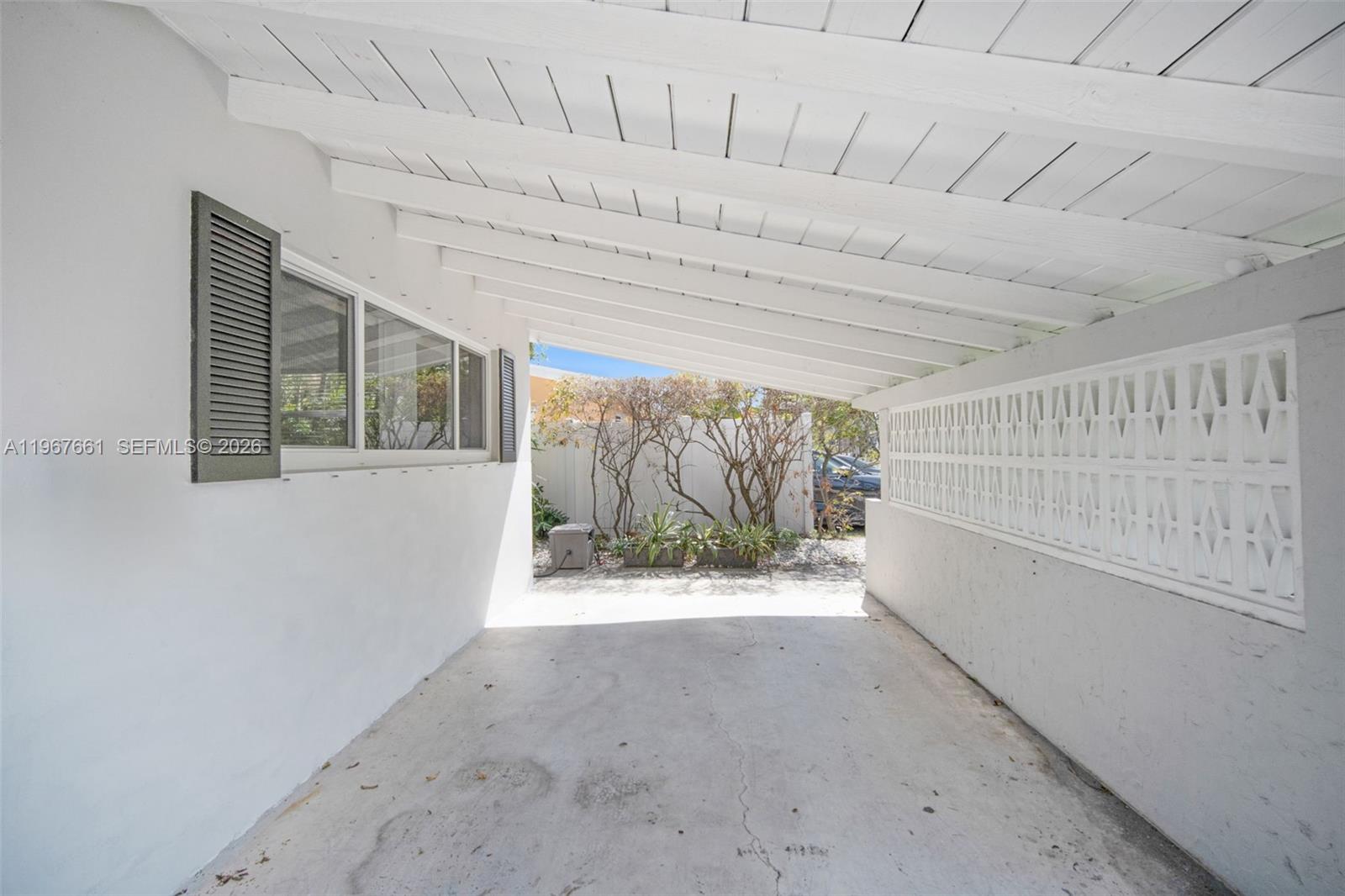 CORAL RIDGE ISLES - Residential