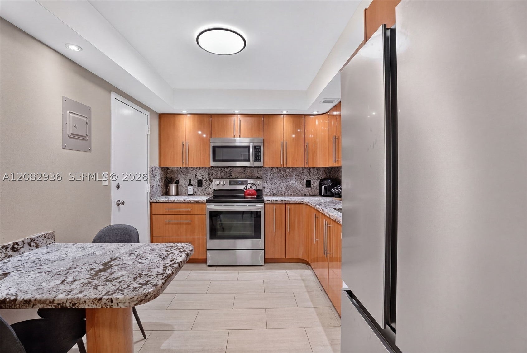 427 Golden Isles Dr 11C