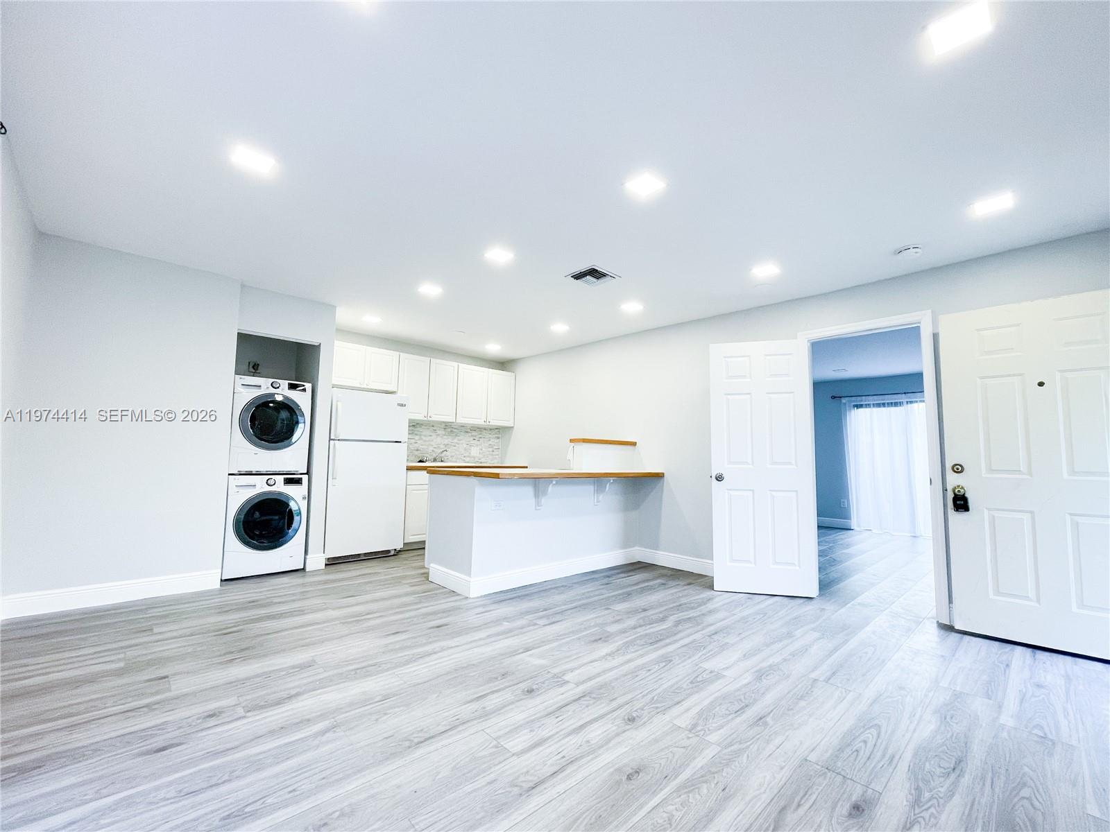 MY PLACE CONDO - Residential Lease