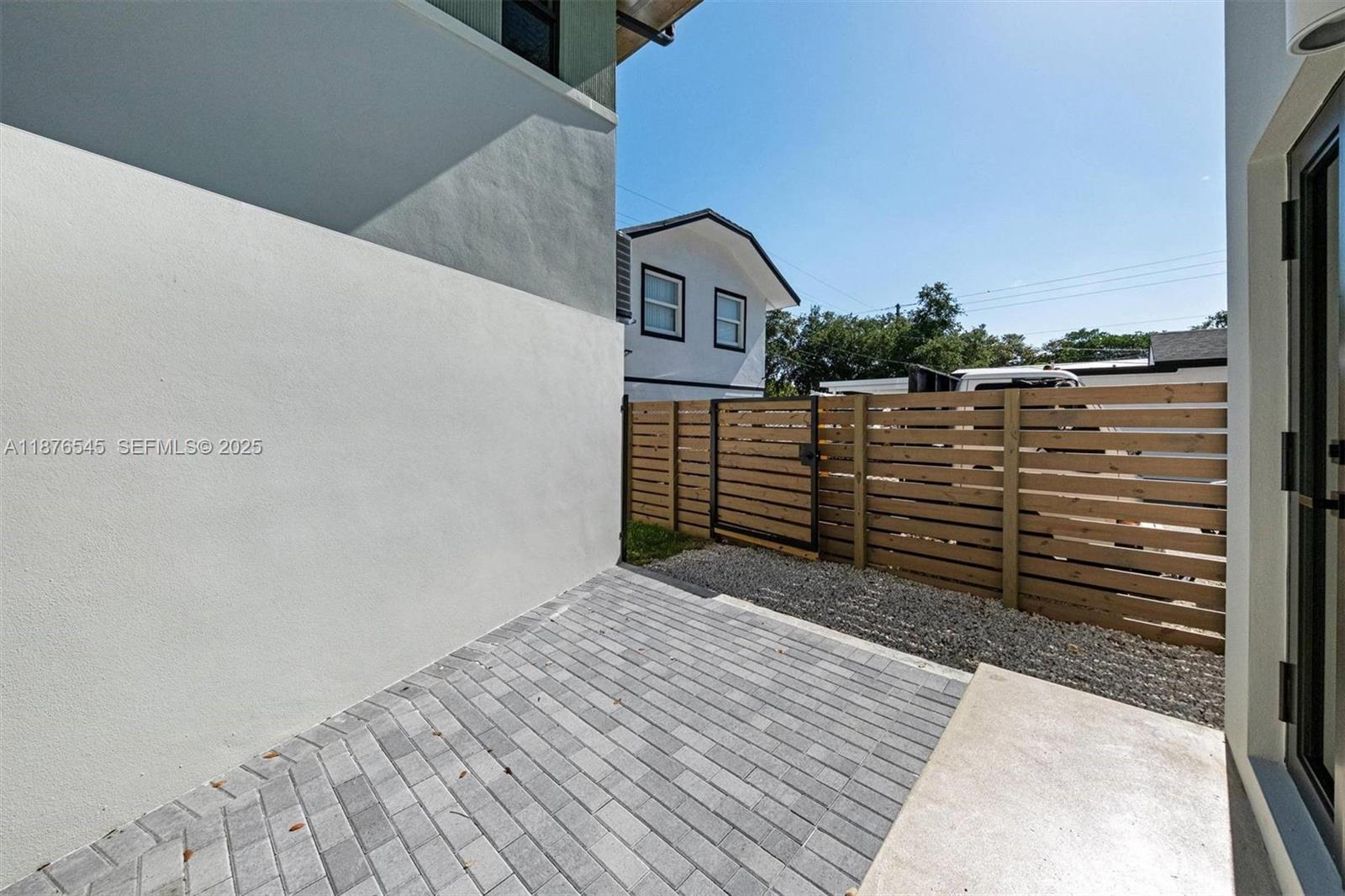 BOWLING GREEN EXTENSION - Residential Income