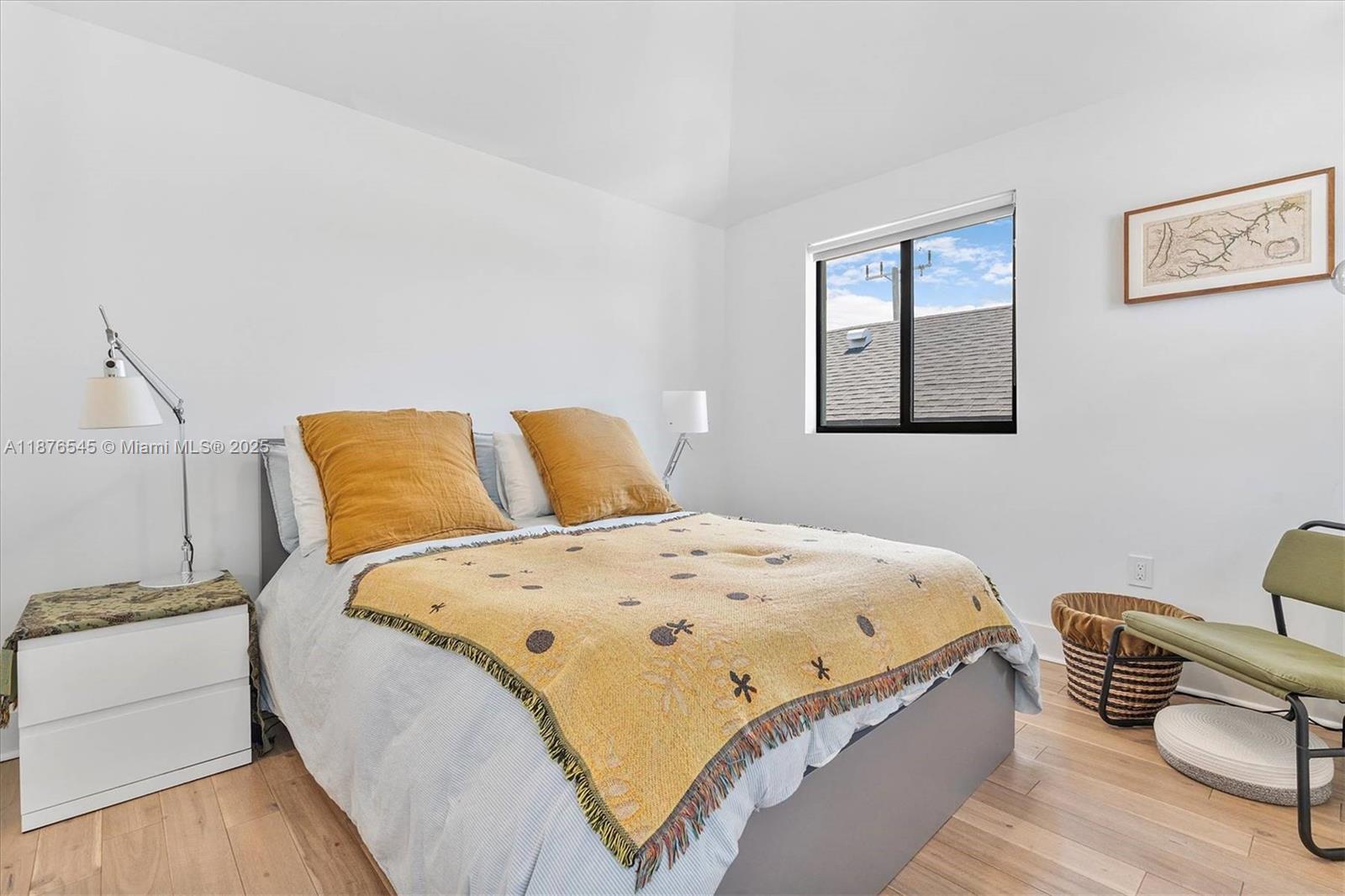 BOWLING GREEN EXTENSION - Residential Income