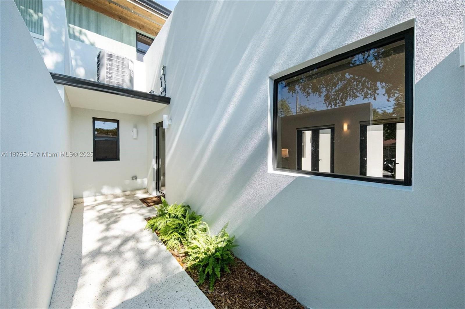 BOWLING GREEN EXTENSION - Residential Income