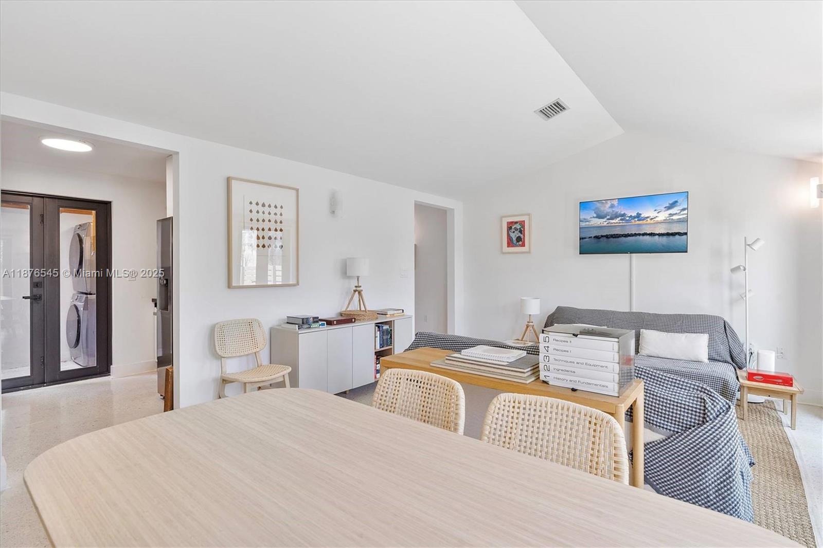 BOWLING GREEN EXTENSION - Residential Income