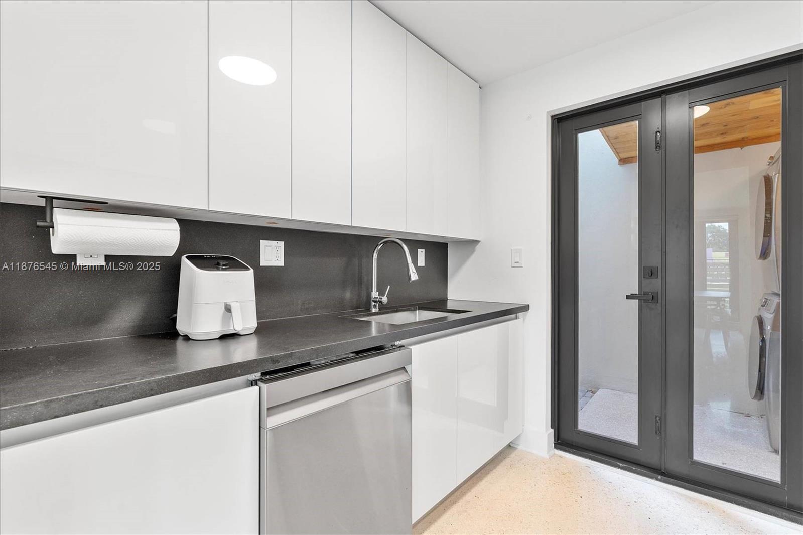 BOWLING GREEN EXTENSION - Residential Income