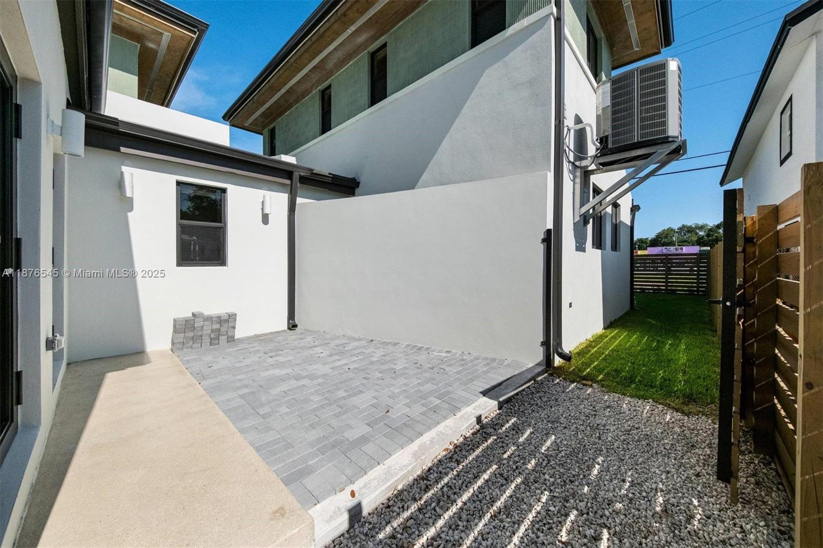 BOWLING GREEN EXTENSION - Residential Income