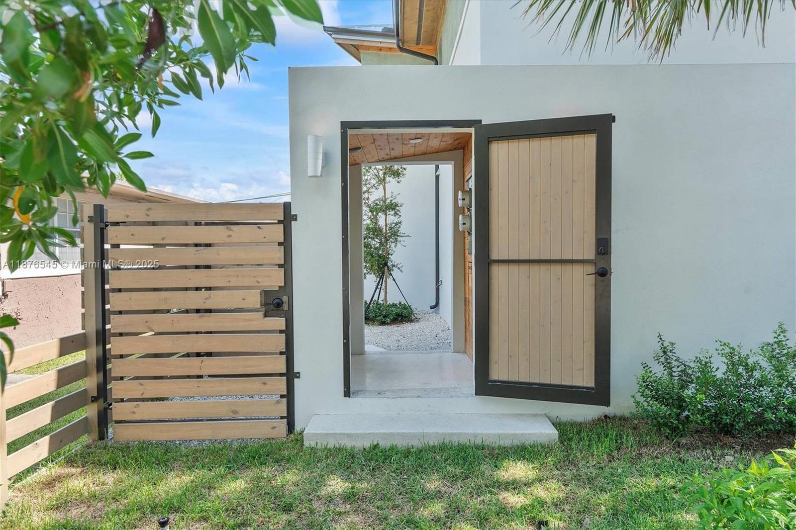 BOWLING GREEN EXTENSION - Residential Income