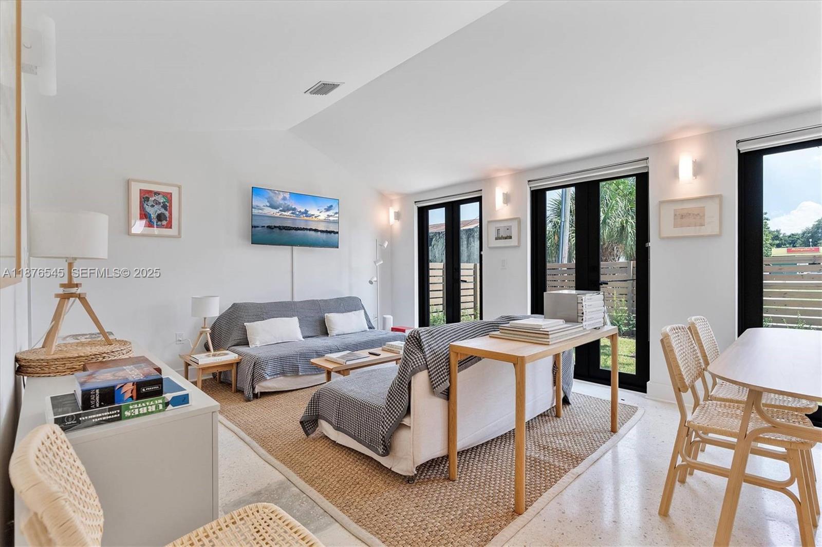 BOWLING GREEN EXTENSION - Residential Income