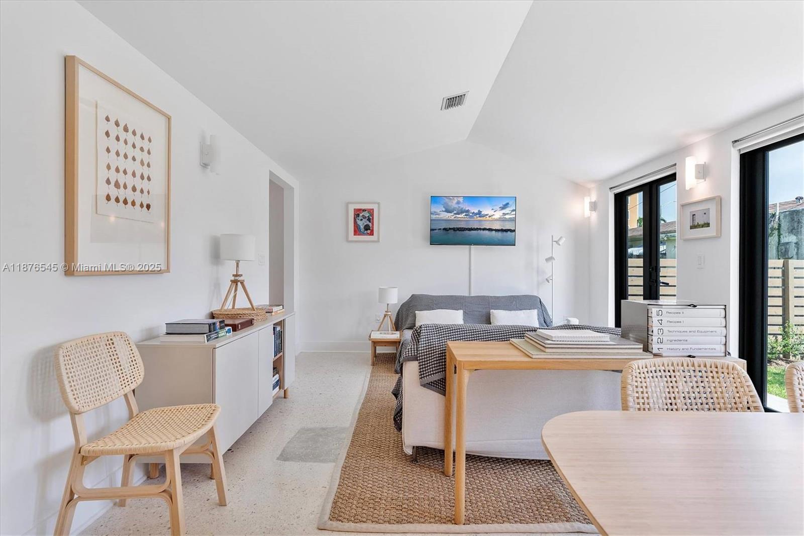 BOWLING GREEN EXTENSION - Residential Income