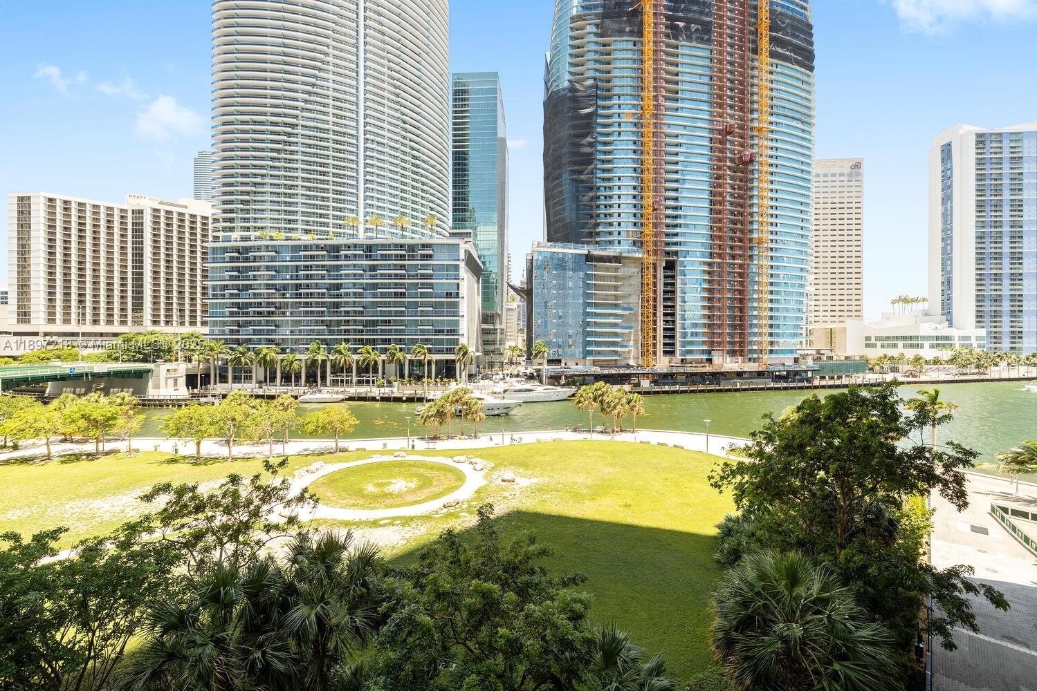 ICON BRICKELL - Residential Lease