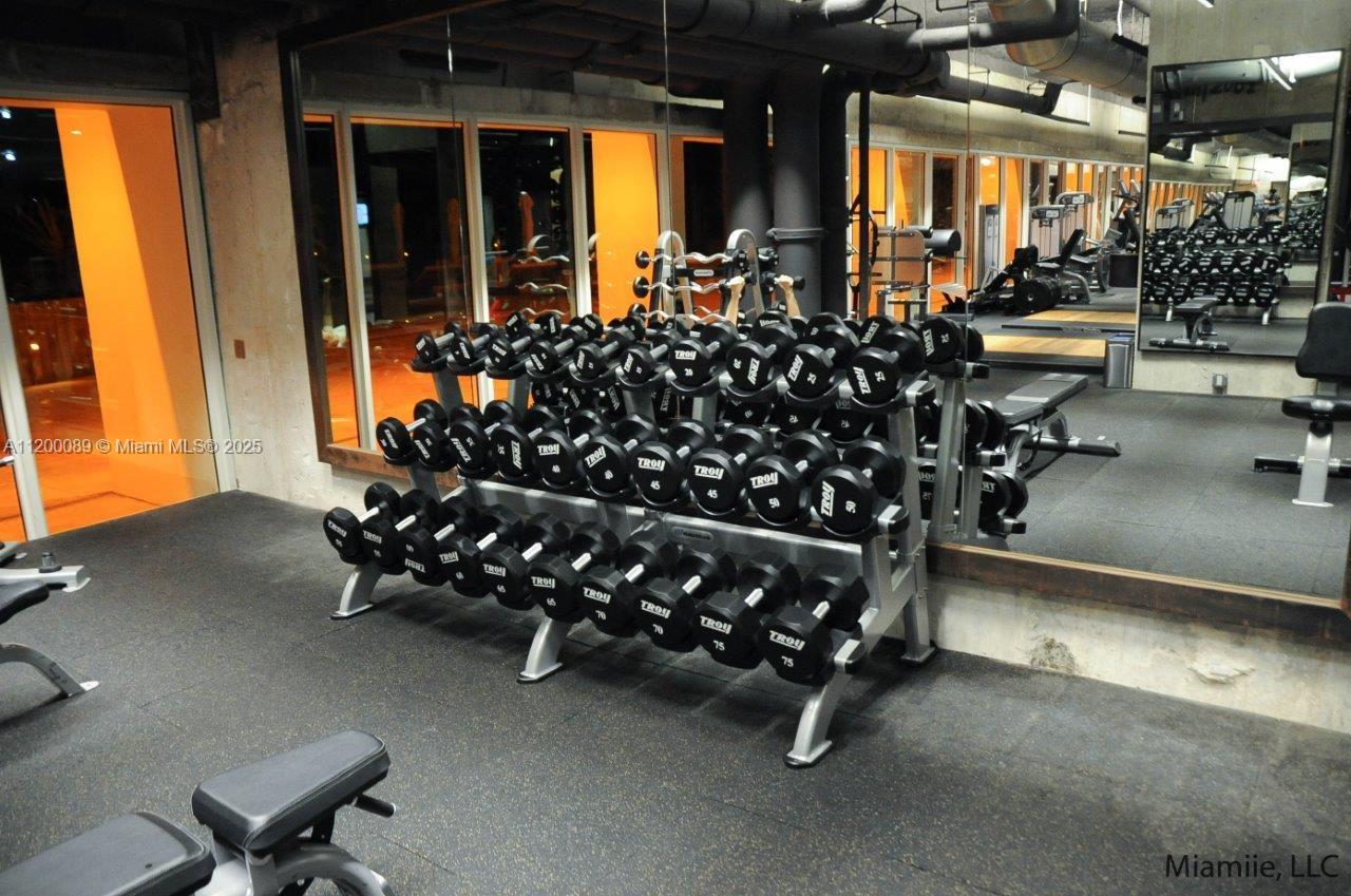 RONEY PALACE CONDO - Residential Lease