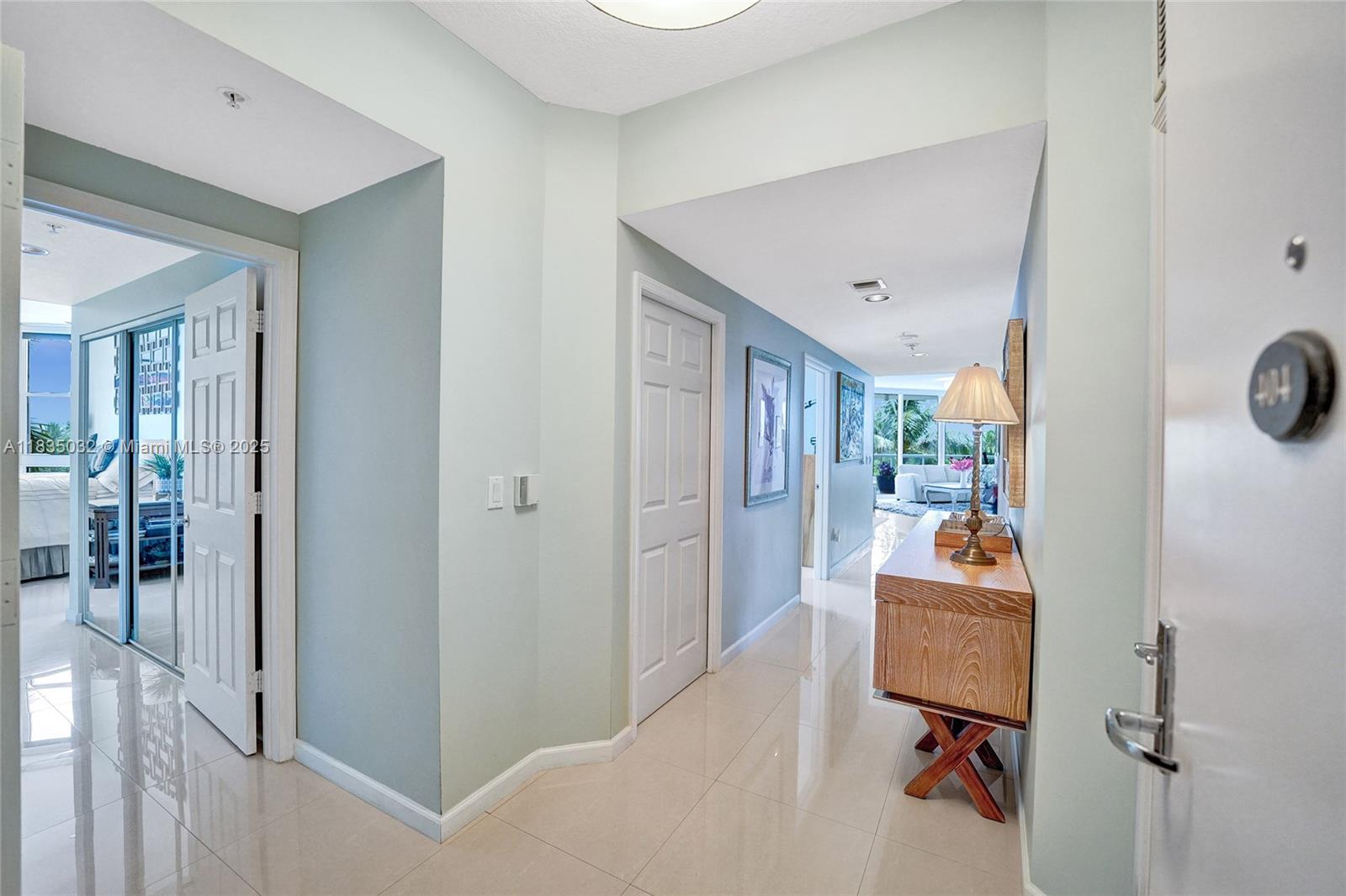 RENAISSANCE ON THE OCEAN - Residential