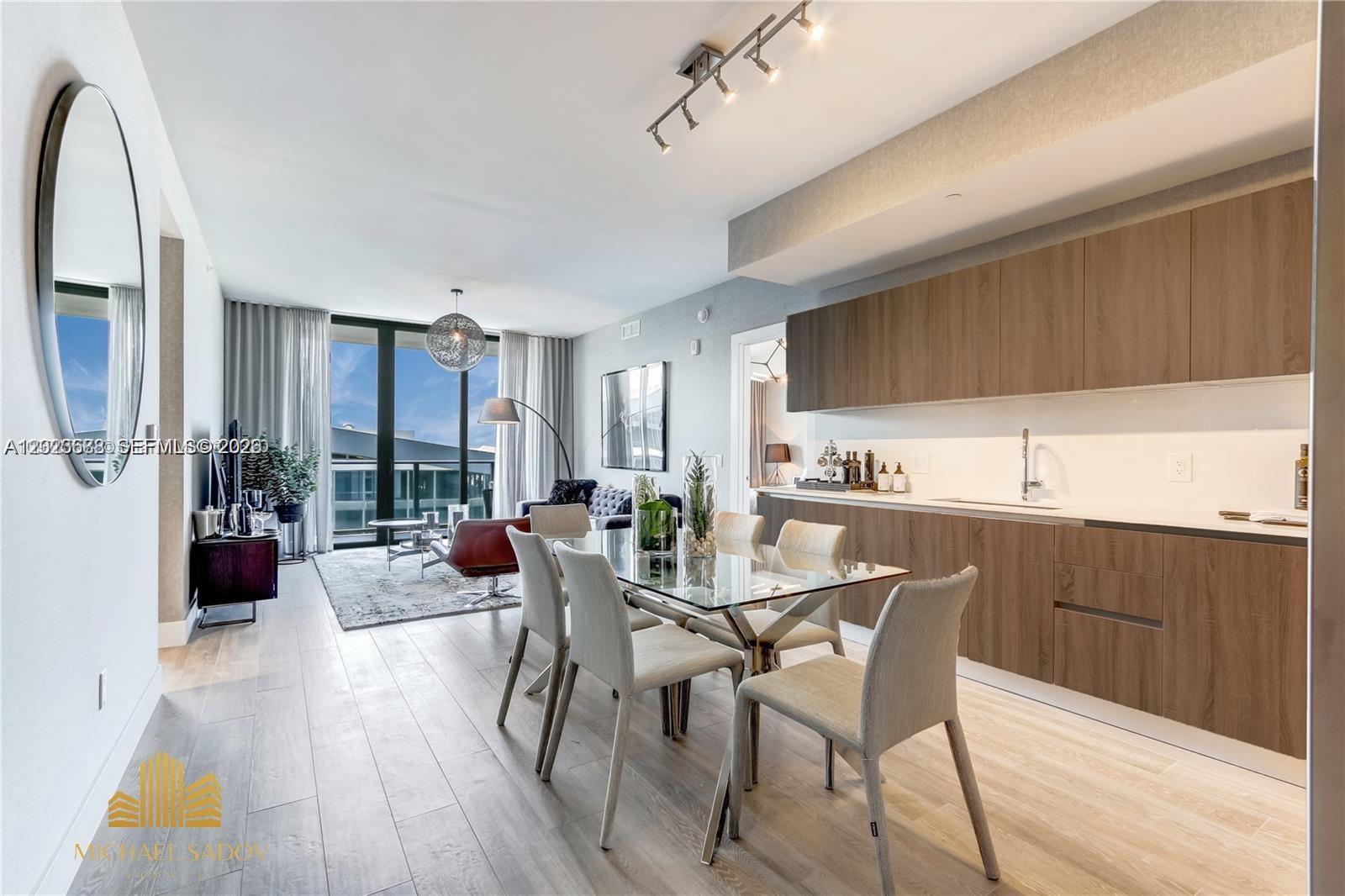 AVENTURA PARKSQUARE RESID - Residential
