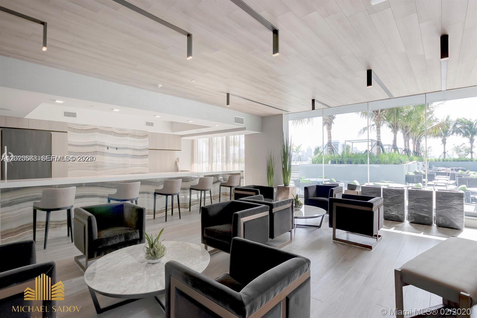 AVENTURA PARKSQUARE RESID - Residential