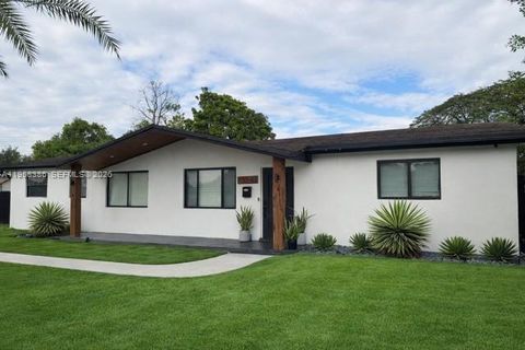 13741 SW 72nd Ter Miami FL 33183