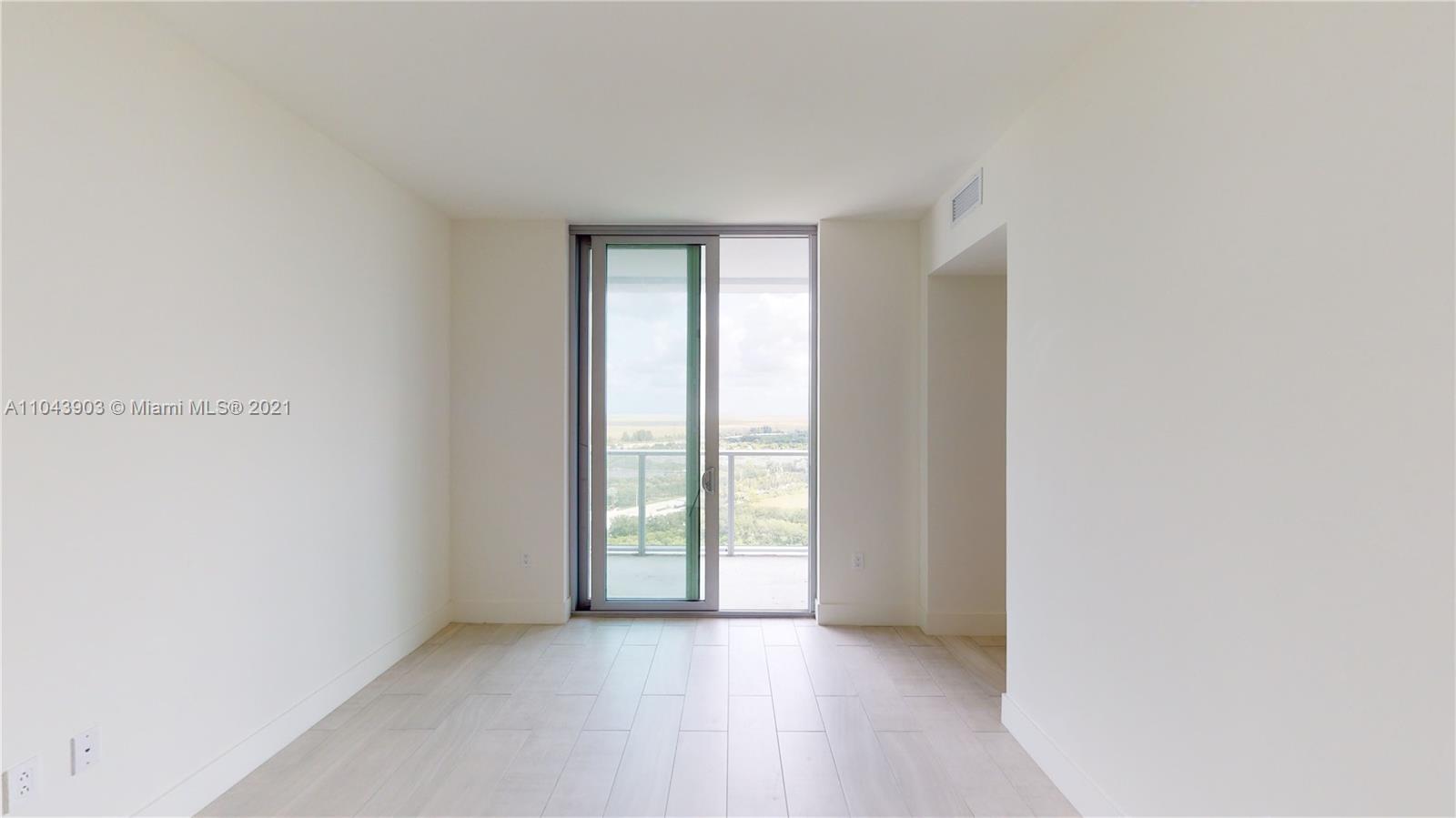 METROPICA NORTH TOWER ONE - Residential