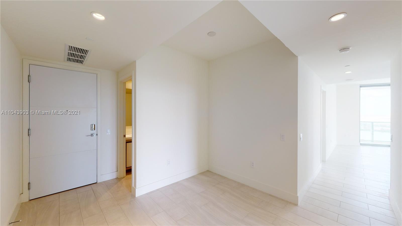 METROPICA NORTH TOWER ONE - Residential