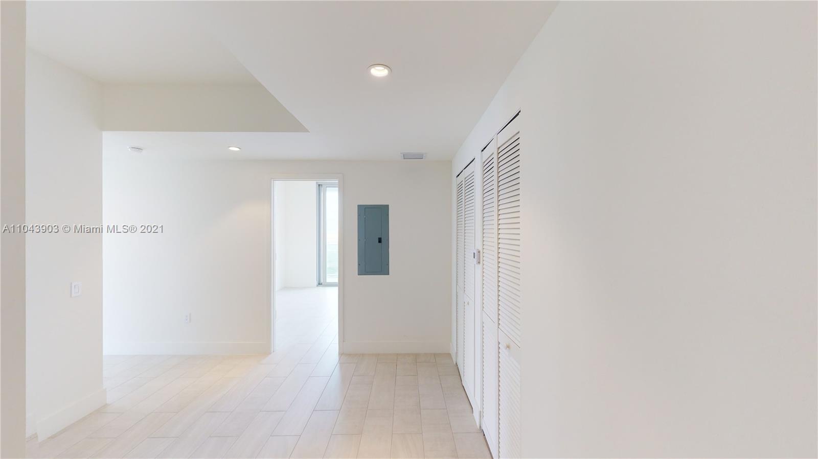 METROPICA NORTH TOWER ONE - Residential