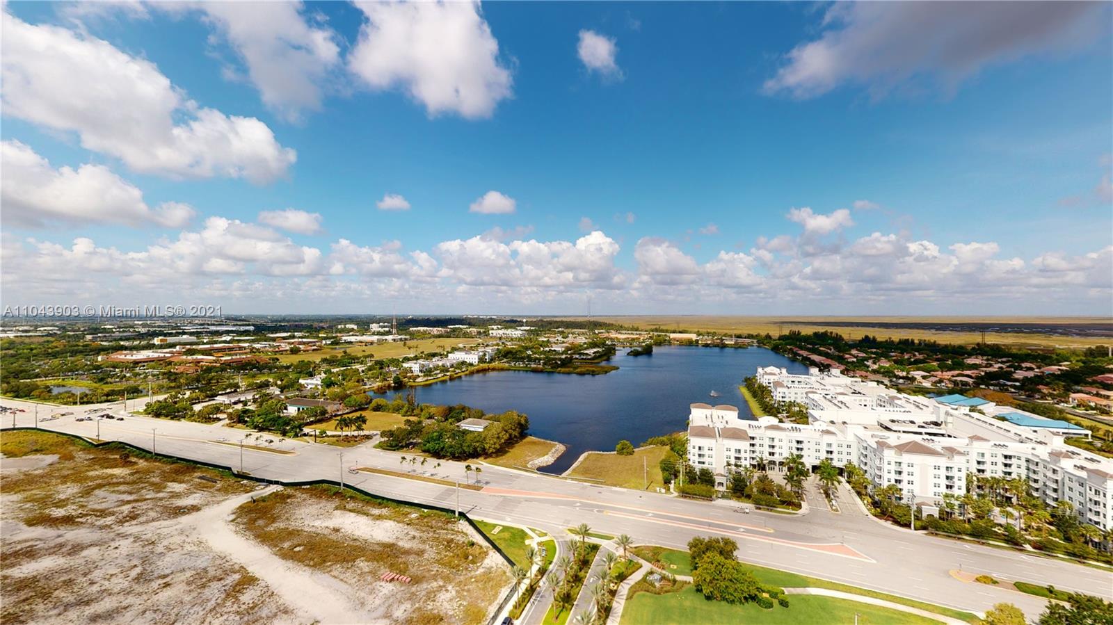 METROPICA NORTH TOWER ONE - Residential