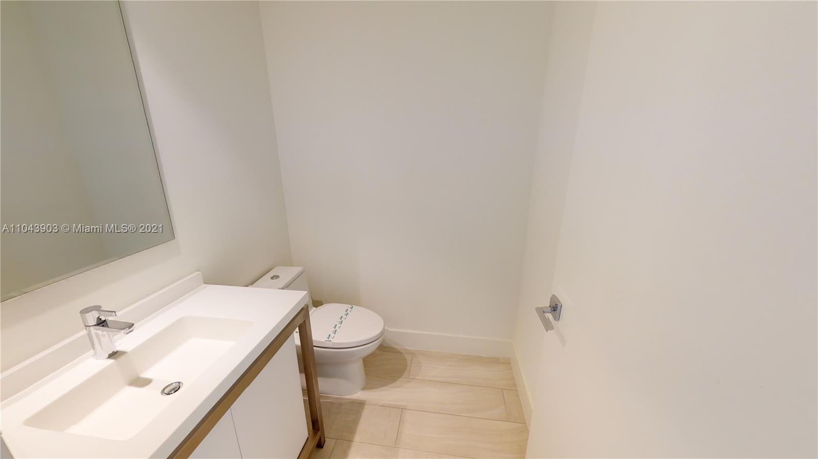 METROPICA NORTH TOWER ONE - Residential