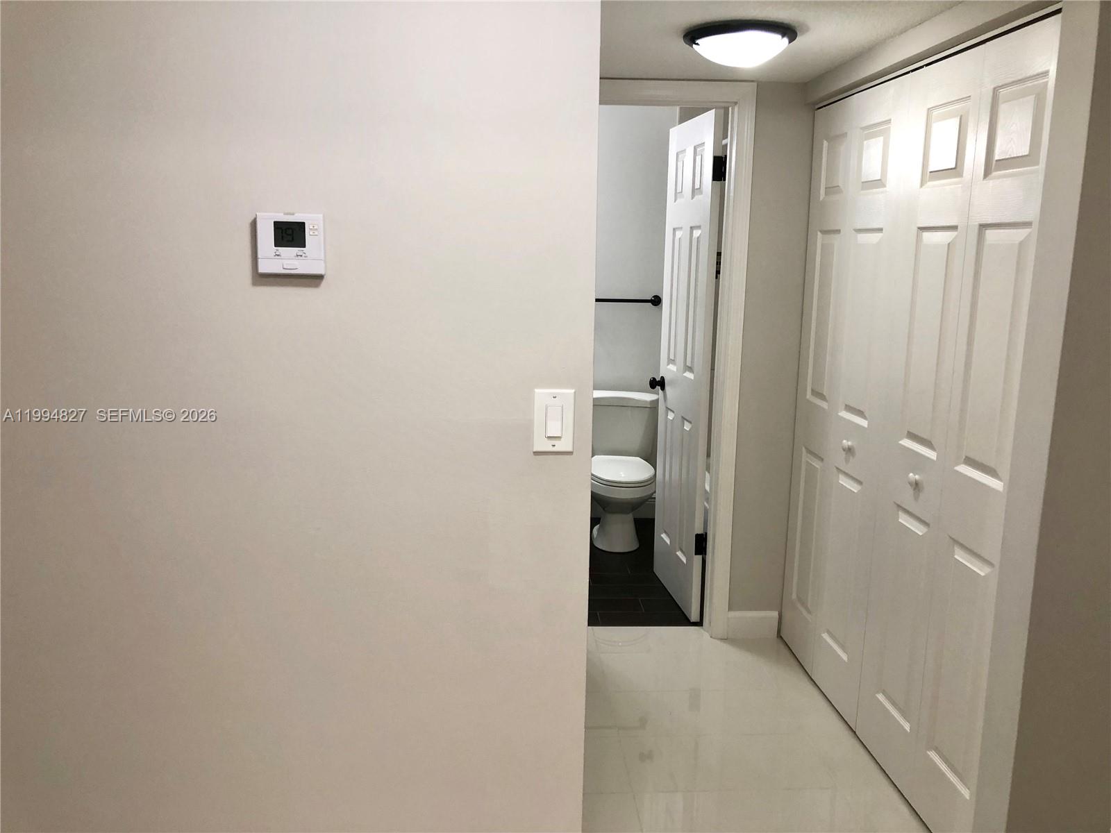 LAKEWOOD ON THE GREEN CON - Residential Lease