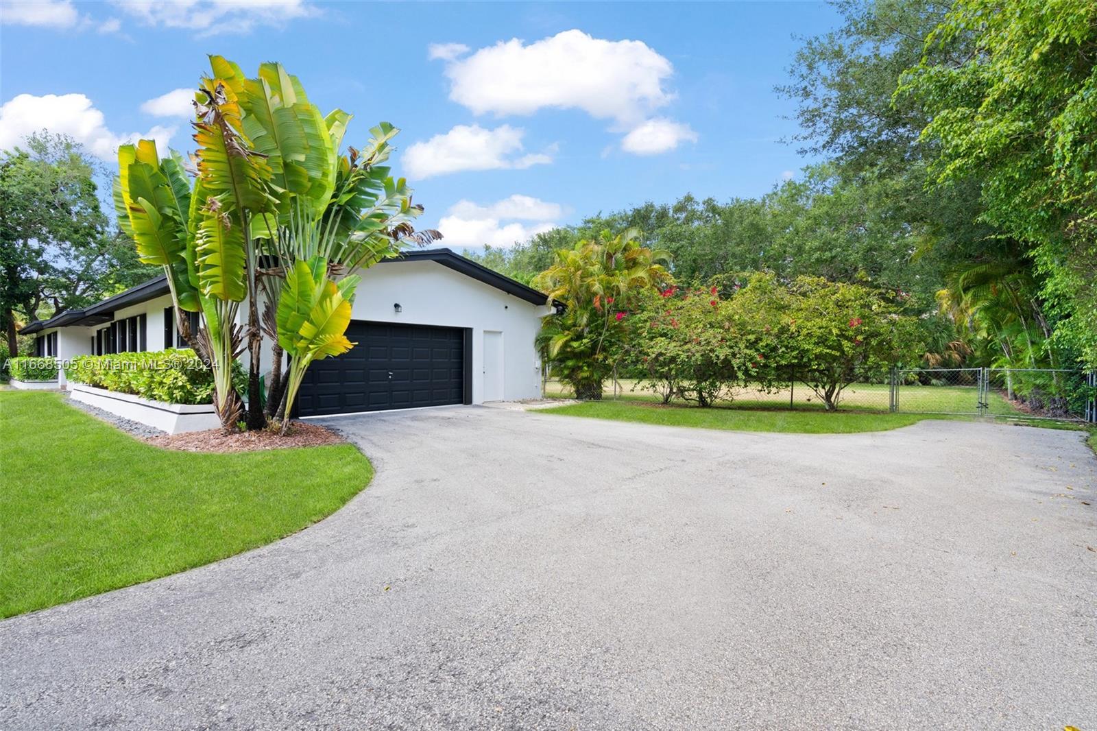 HELMS COUNTRY ESTATES RE- - Residential