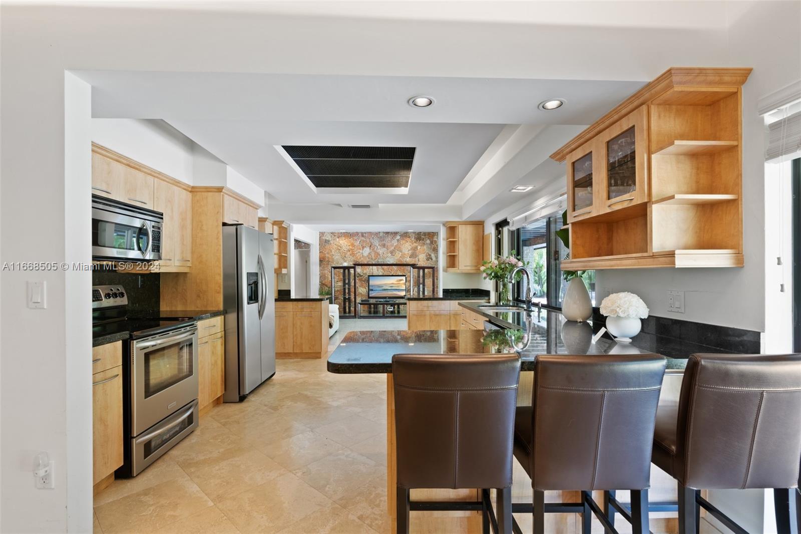 HELMS COUNTRY ESTATES RE- - Residential