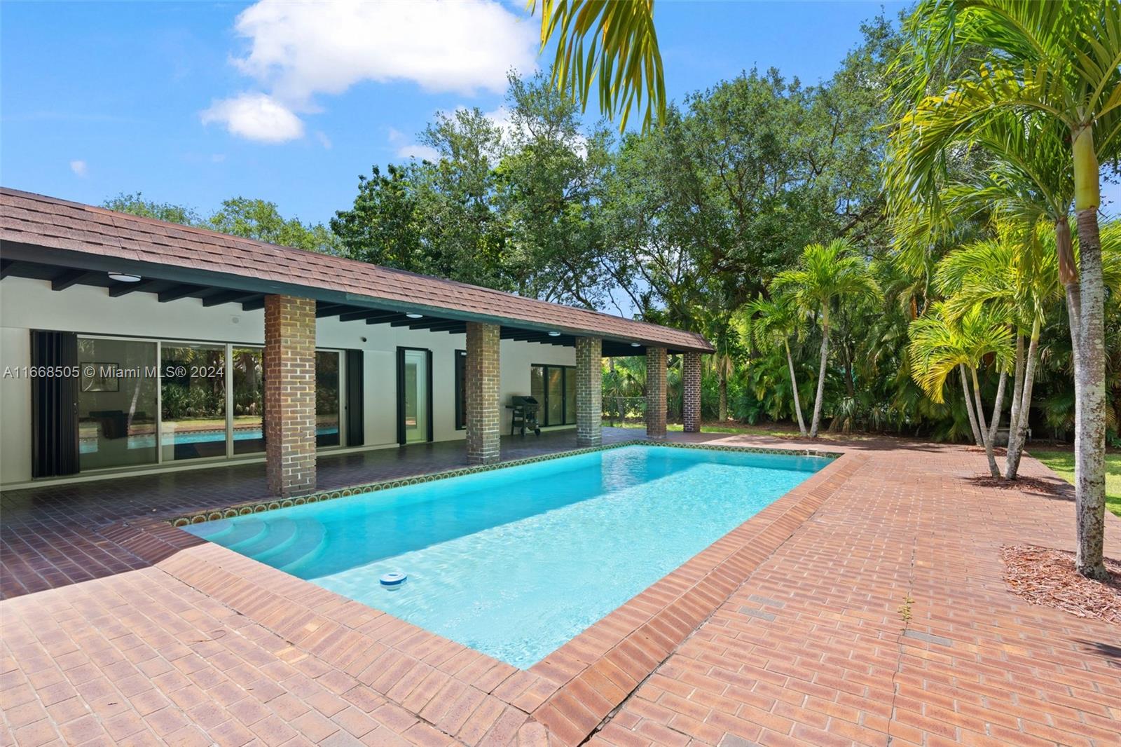 HELMS COUNTRY ESTATES RE- - Residential