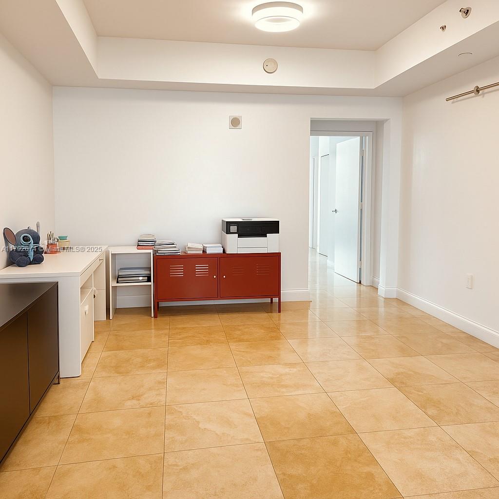 AVENTURA MARINA CONDO NUM - Residential