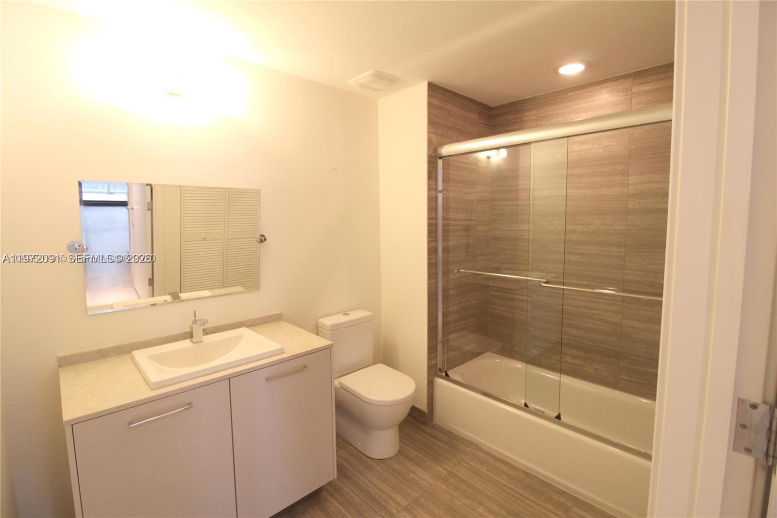 1010 Brickell Ave 3509