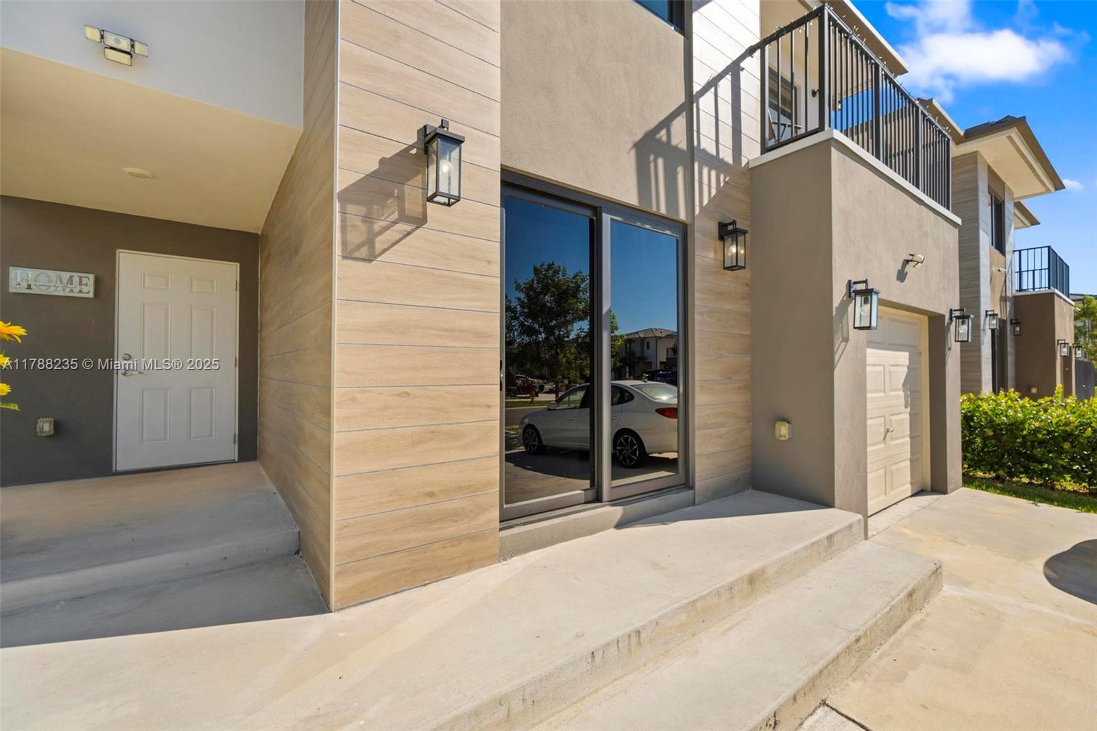 property for rent by season or month to month, nice new with all services included +1 parking bring only your clothes you'll want to move in! Don't miss this opportunity!