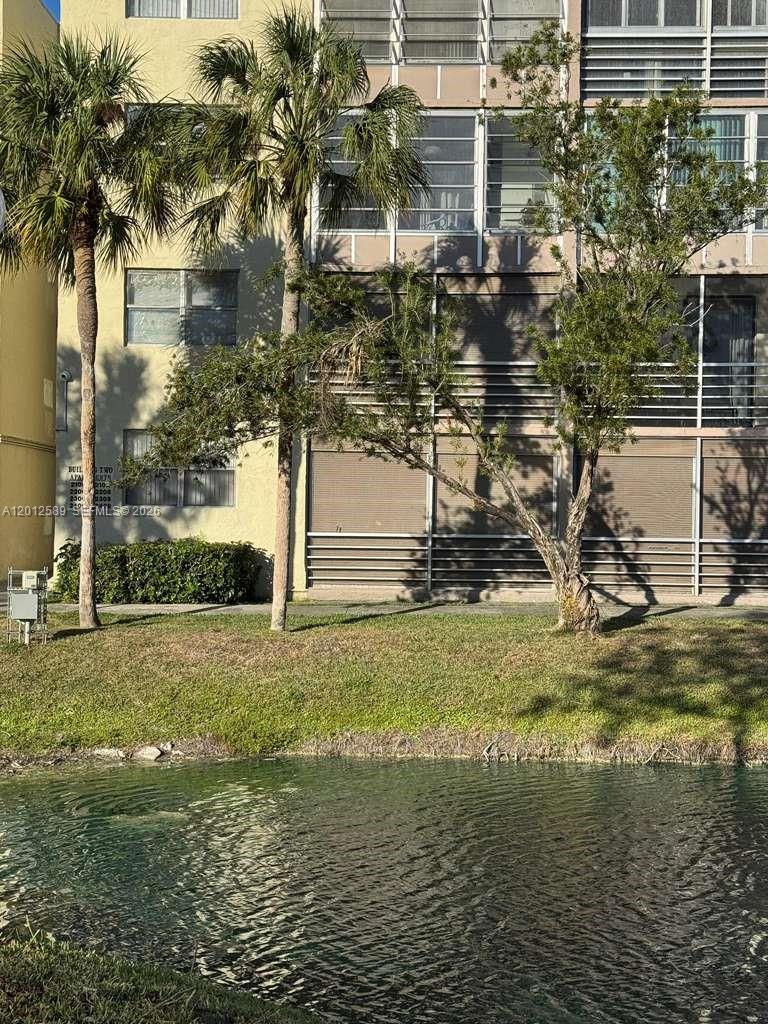 COURTYARDS OF BROWARD CON - Residential