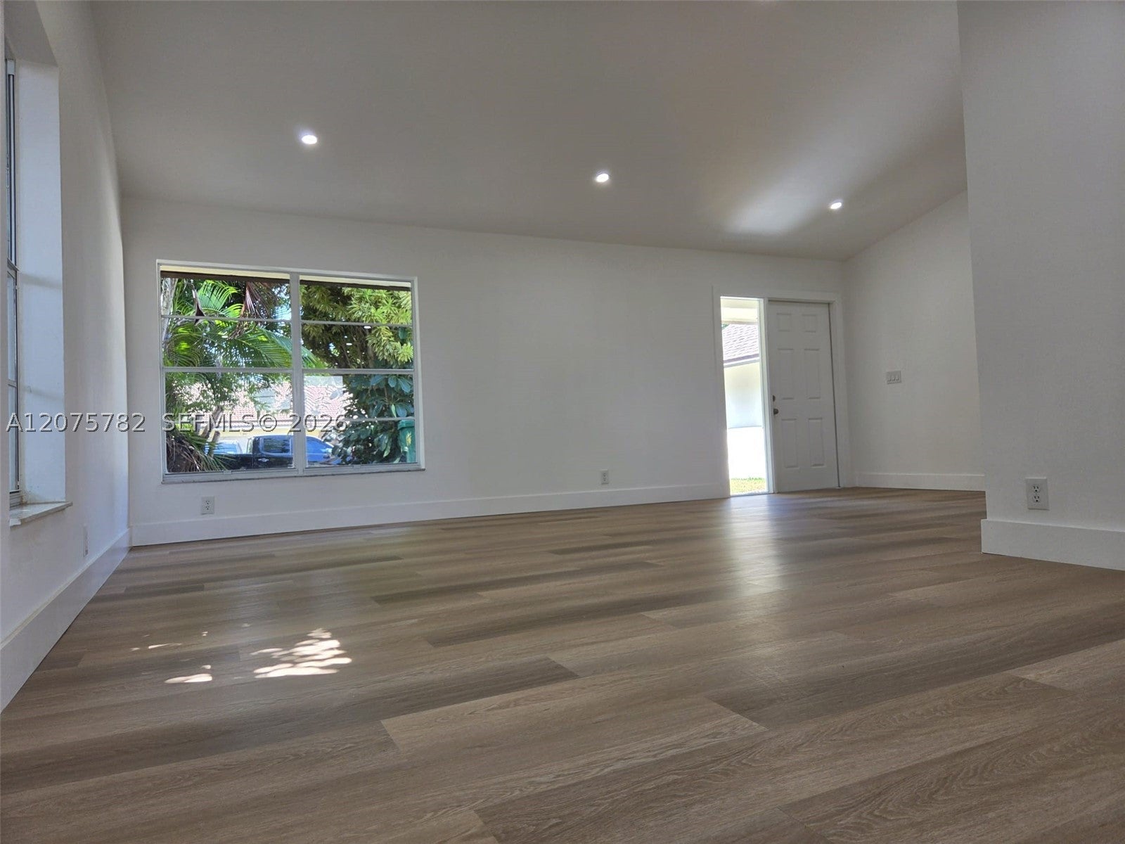 7389 NW 48th Pl