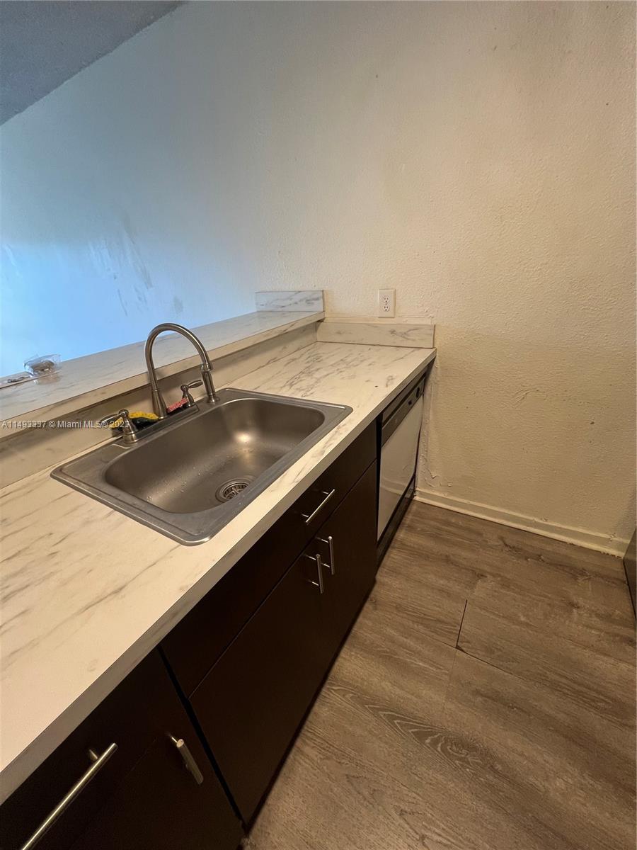WINDWARD CONDO - Residential Lease