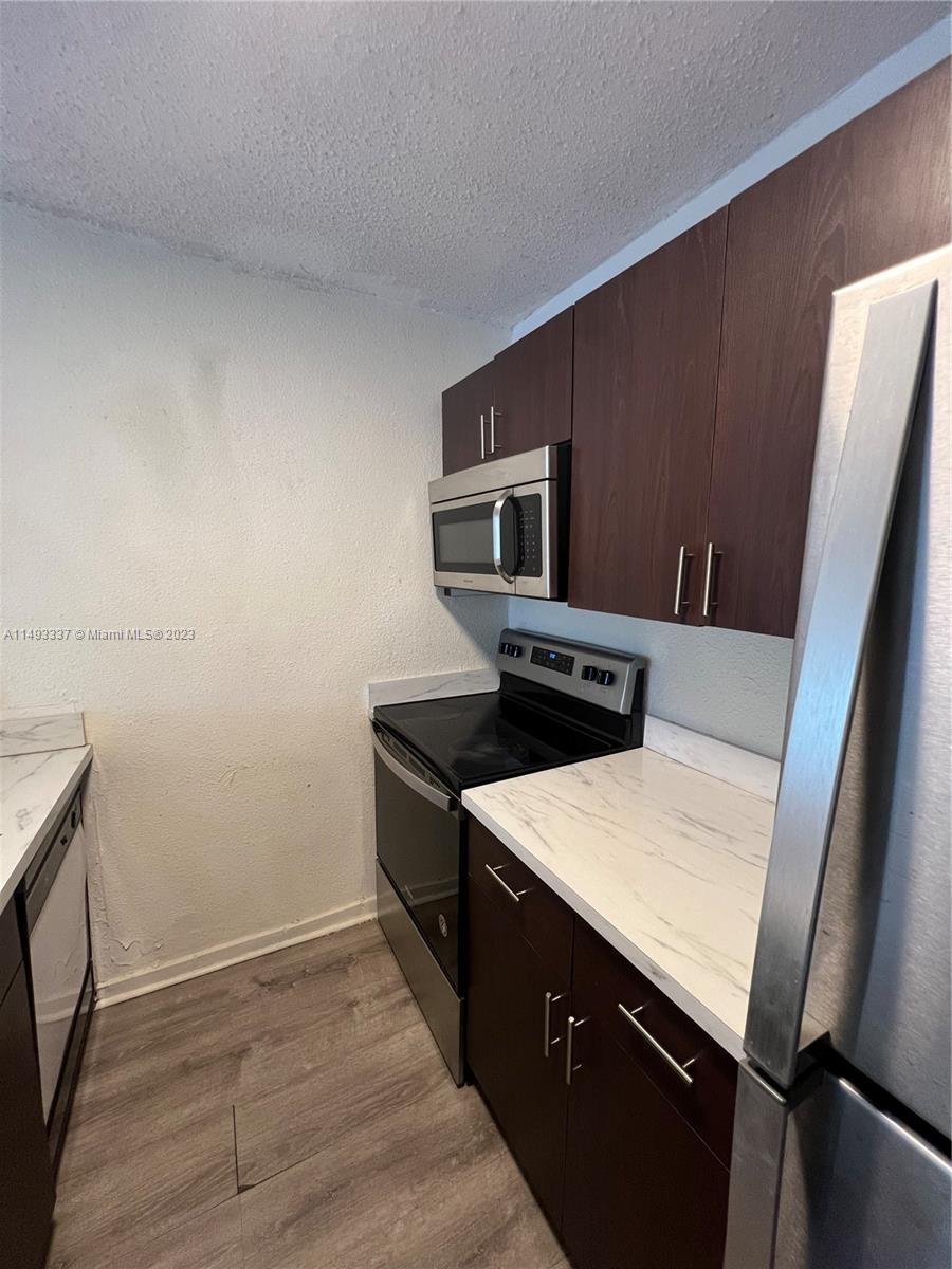 WINDWARD CONDO - Residential Lease