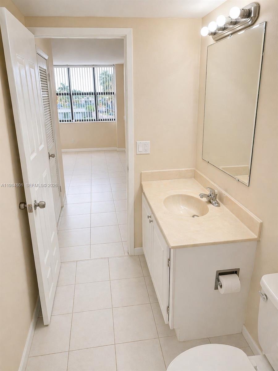 OLYMPUS CONDO - Residential