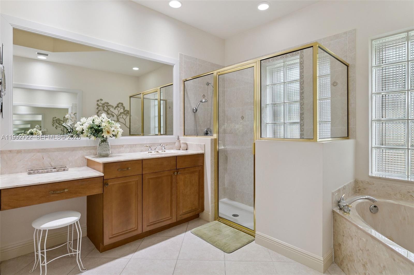 MYSTIC COVE - Residential