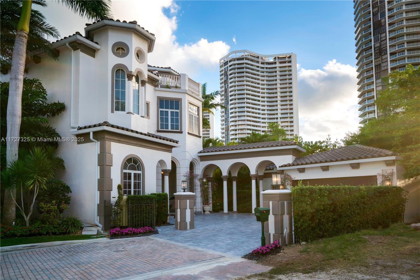 ISLAND ESTATES - Residential