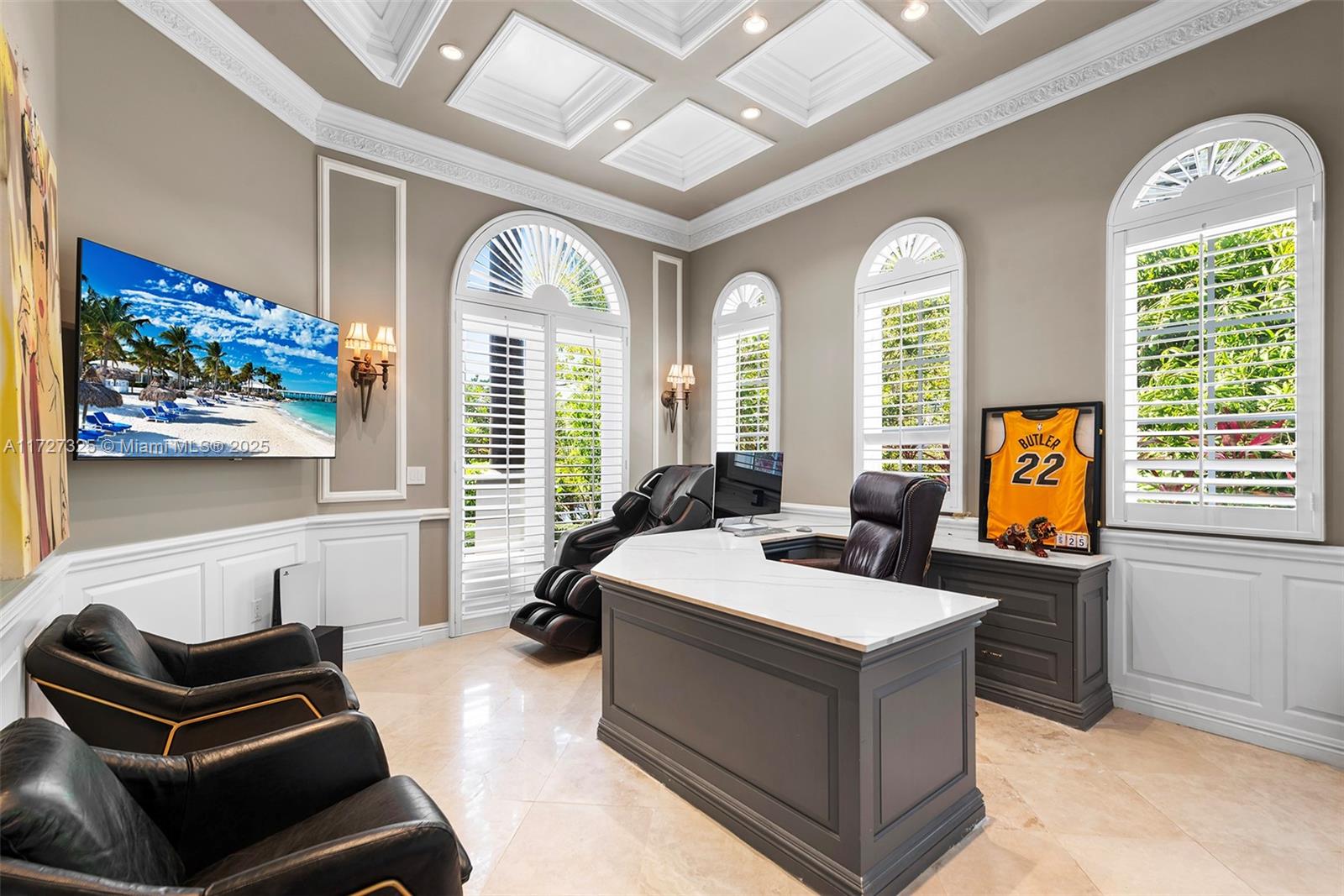 ISLAND ESTATES - Residential