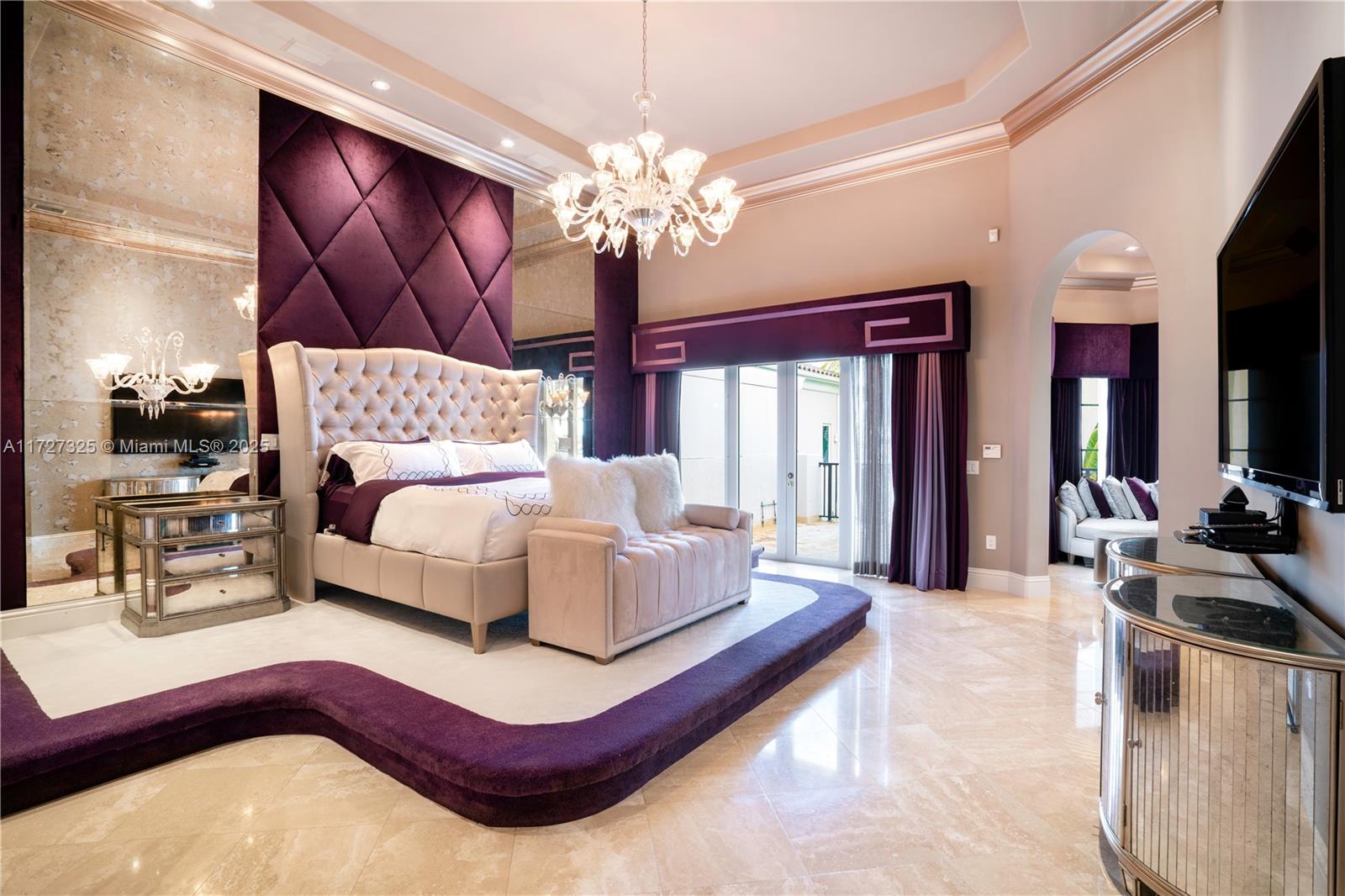 ISLAND ESTATES - Residential