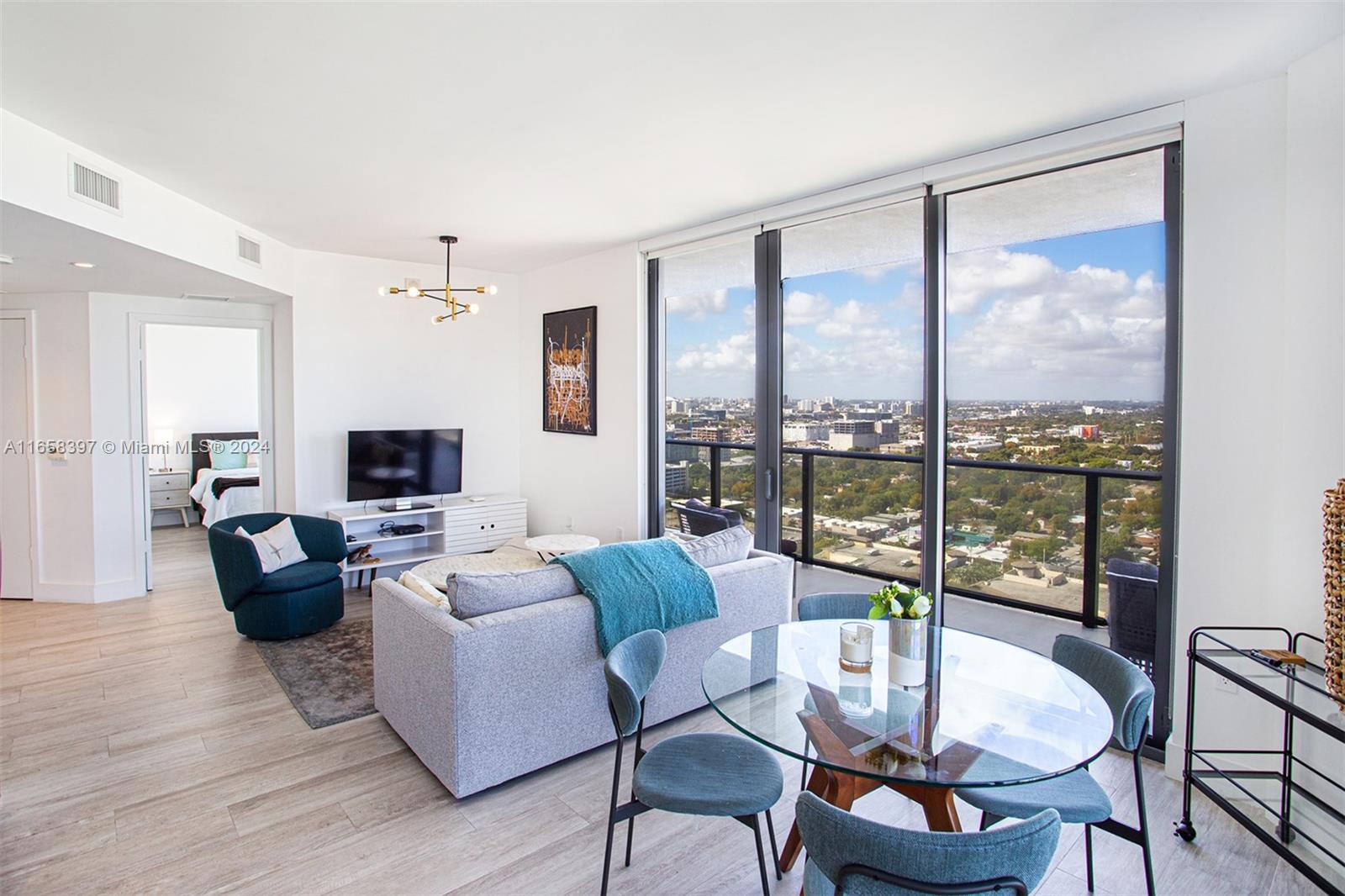 3401 MIDTOWN CONDO - Residential Lease