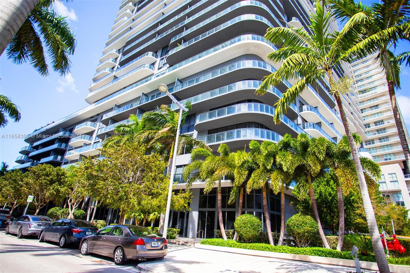 3401 MIDTOWN CONDO - Residential Lease