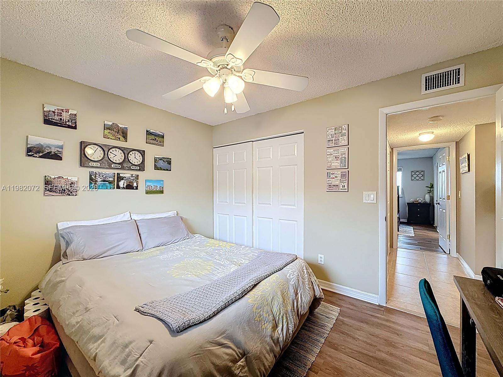 COUNTRY LANE CONDO #2 - Residential