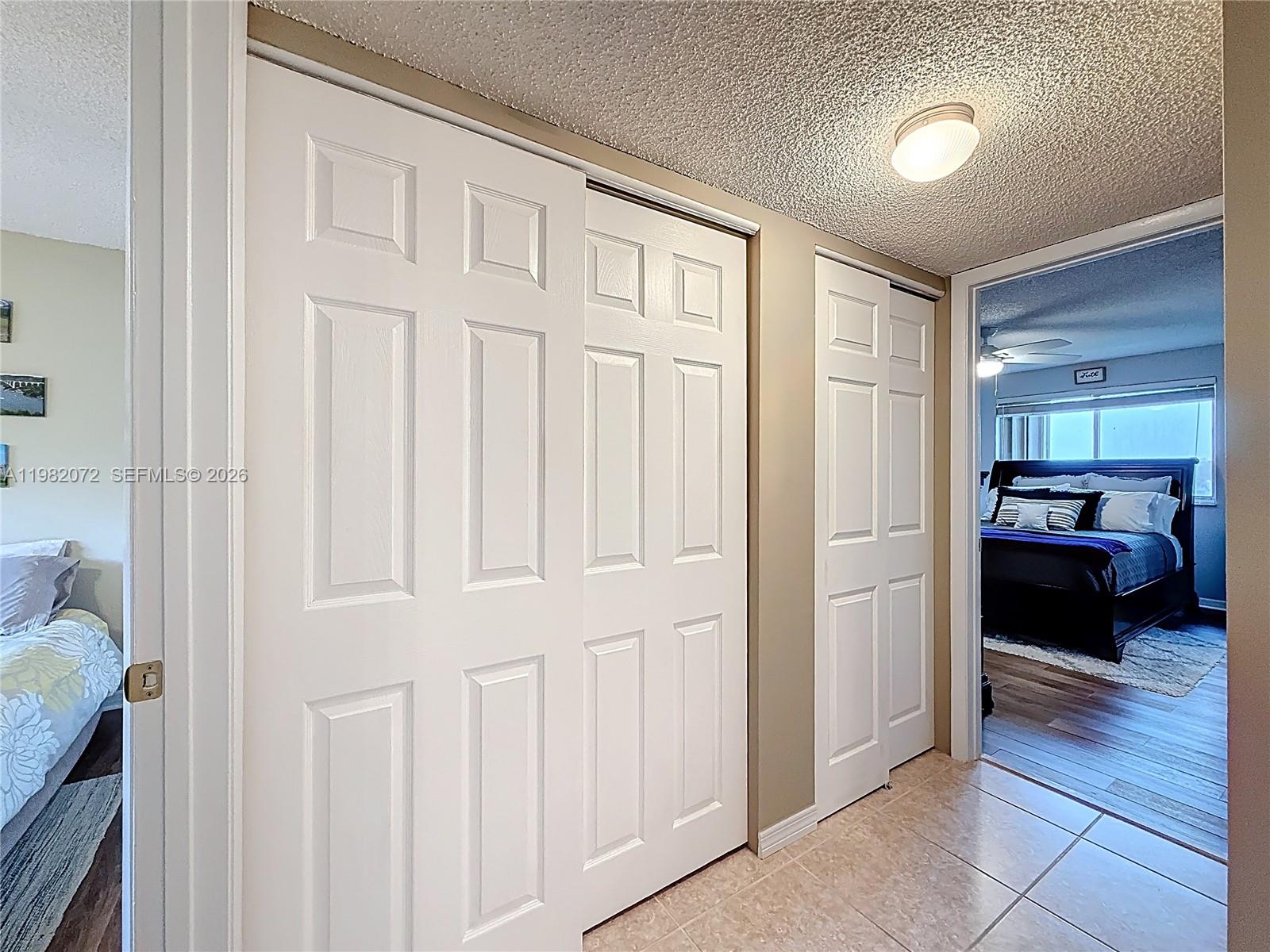 COUNTRY LANE CONDO #2 - Residential