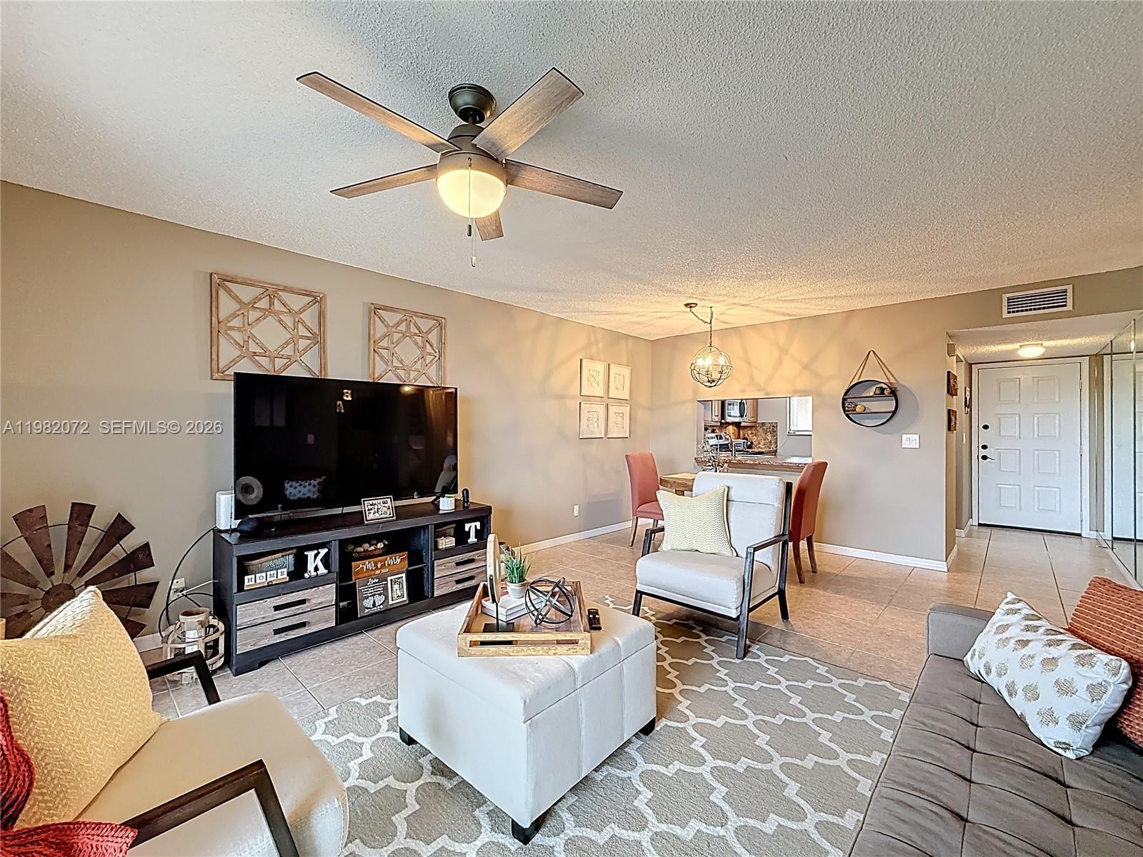 COUNTRY LANE CONDO #2 - Residential