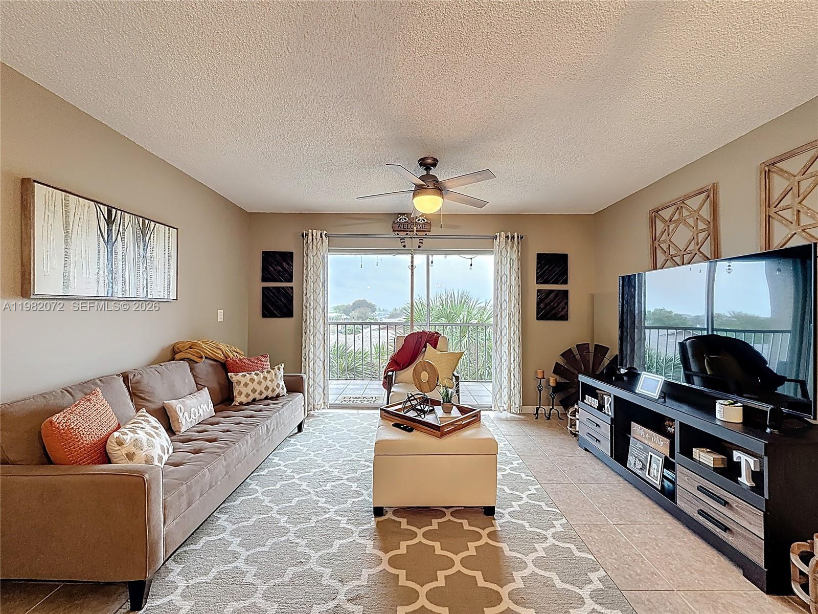 COUNTRY LANE CONDO #2 - Residential